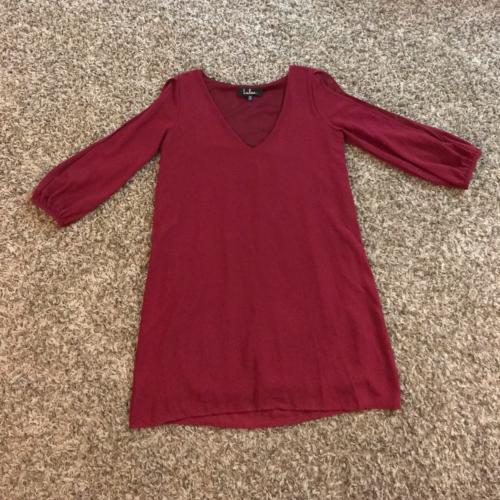 Lulu’s burgundy open slit sleeve dress